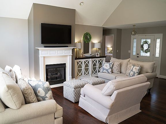 4th image of 122 Green Park Dr