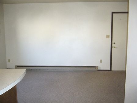 2nd image of 1405 Stoddard St APT 1