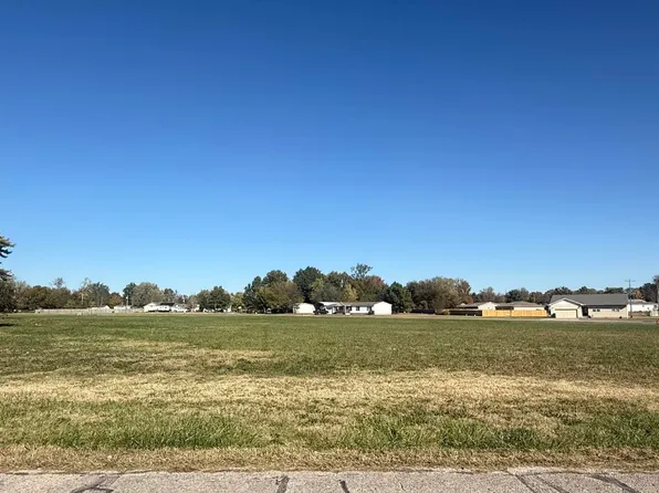 2611 Kimball Ave, Parsons, KS 67357