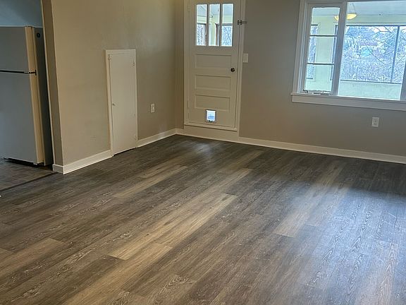 2nd image of 335 S Lincoln Ave Floor 2
