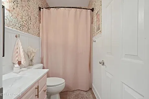 10816 Meriwether Ln — Photo 10