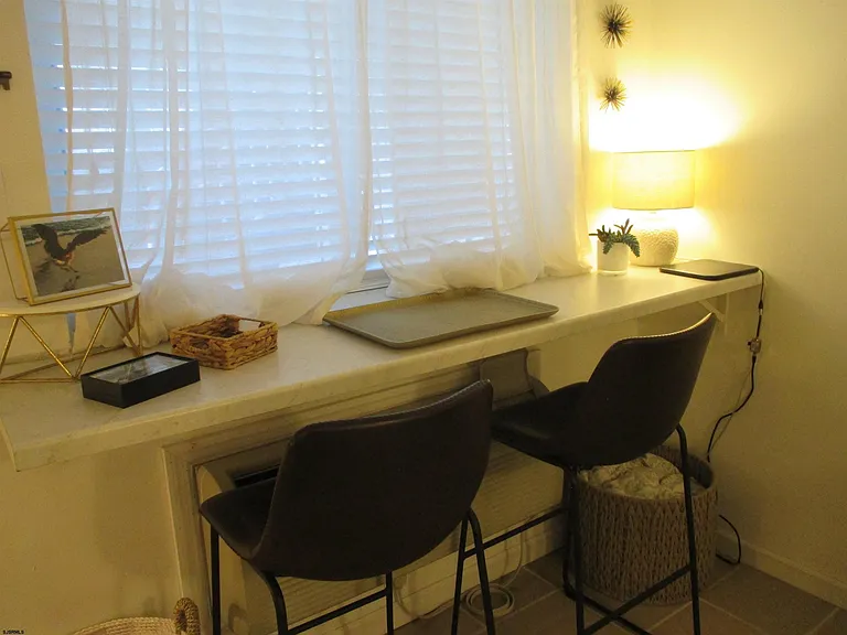 9201 Atlantic Ave #7 — Photo 7