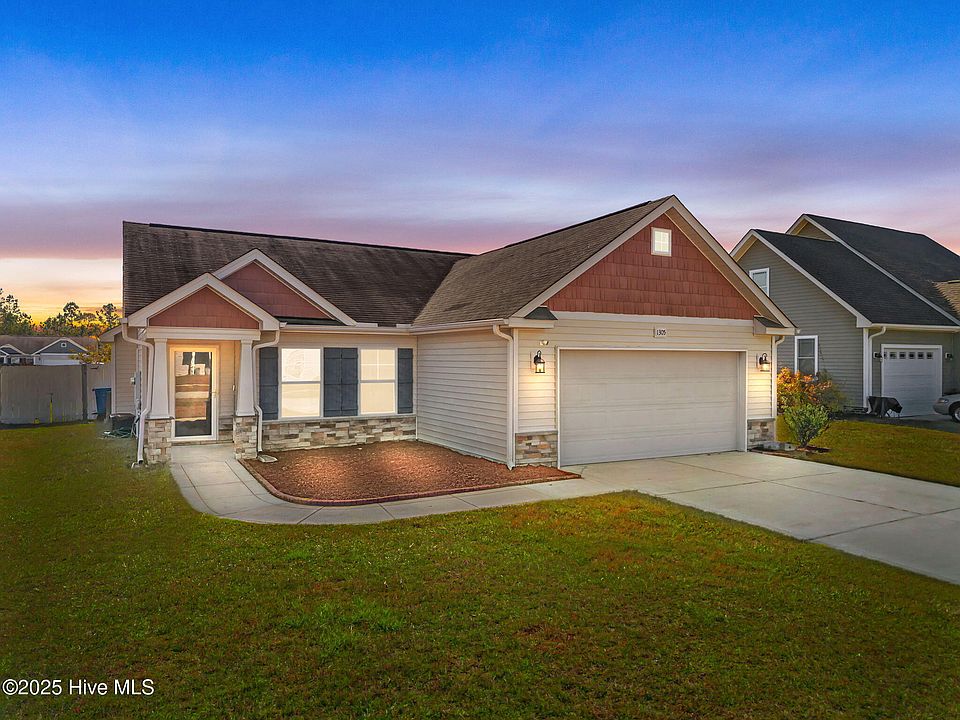 1st image of 1305 Presidio Lane