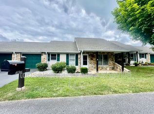 413 Pocono Ct, Arden, NC 28704