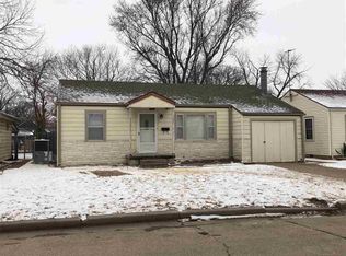 1316 N B St, Wellington, KS 67152