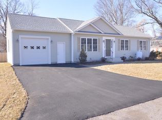 5 Sylvia Dr, Warwick, RI 02886