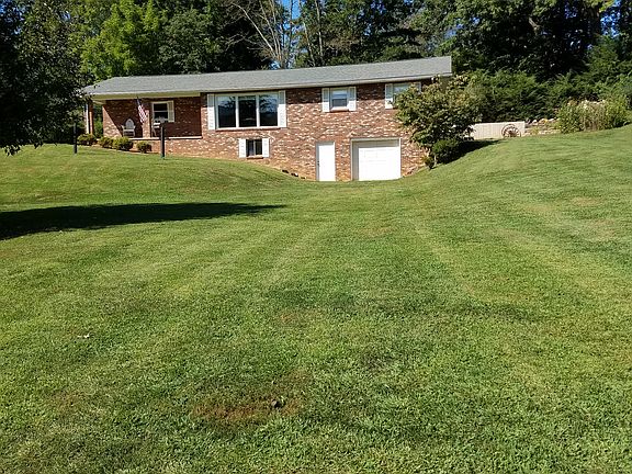 2nd image of 318 Ivy Hill Dr