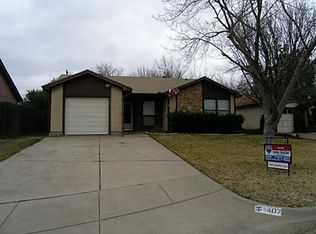 1407 Forest Valley Dr, Arlington, TX 76018