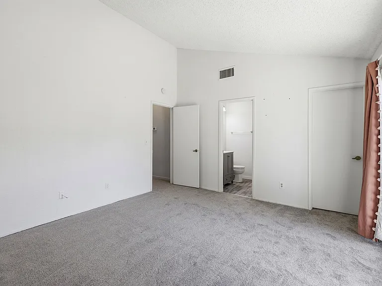 1401 Hood Rd — Photo 24