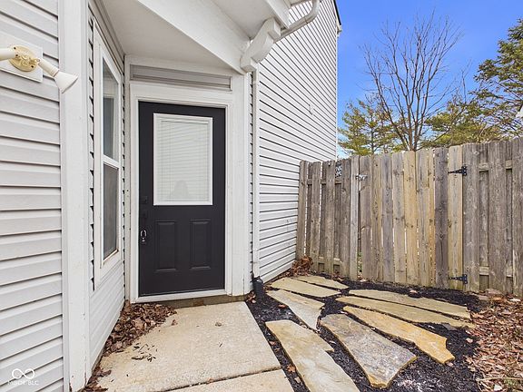 2nd image of 16856 Aulton Dr