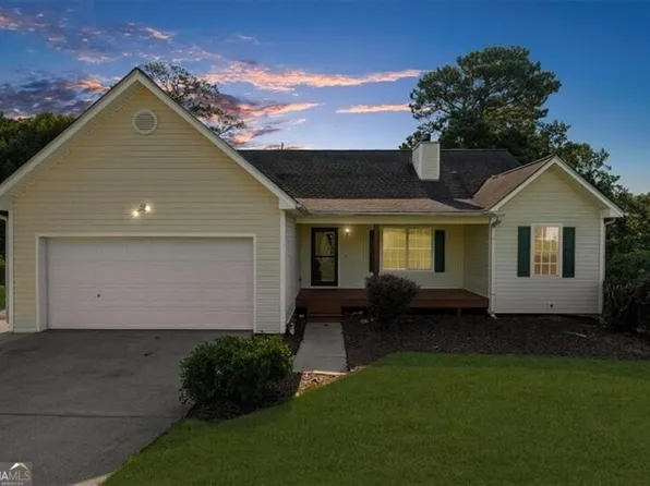 4827 Daintree Ct, Flowery Branch, GA 30542