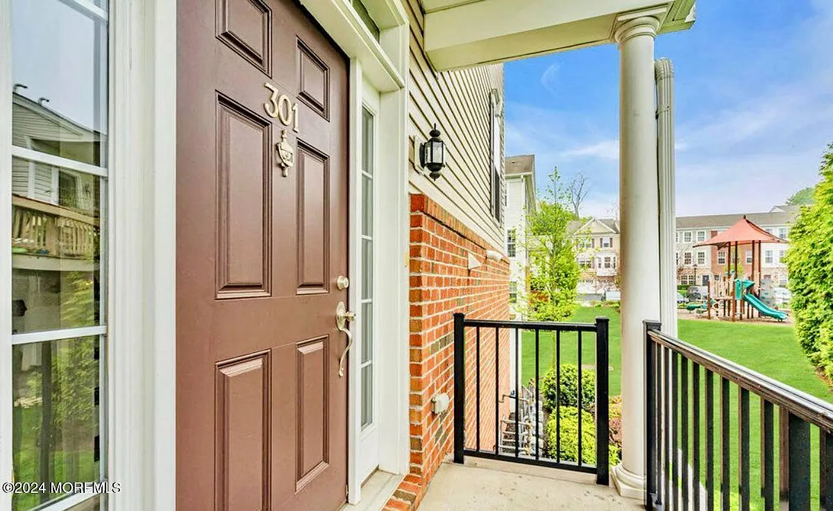 Building Photo - 301 Princeton Ct