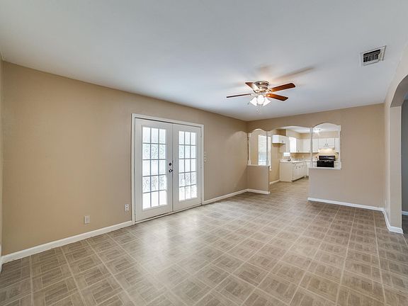 2nd image of 510 Solar Dr
