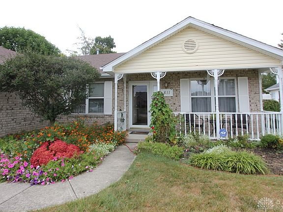 2nd image of 811 Plover Ln