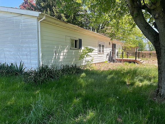 3rd image of 2451 County Road 181