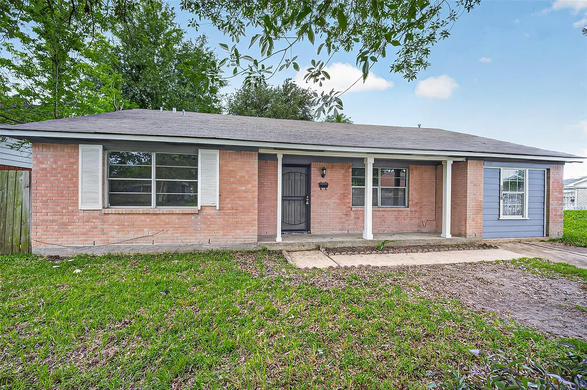 Building Photo - 4118 Sunflower St