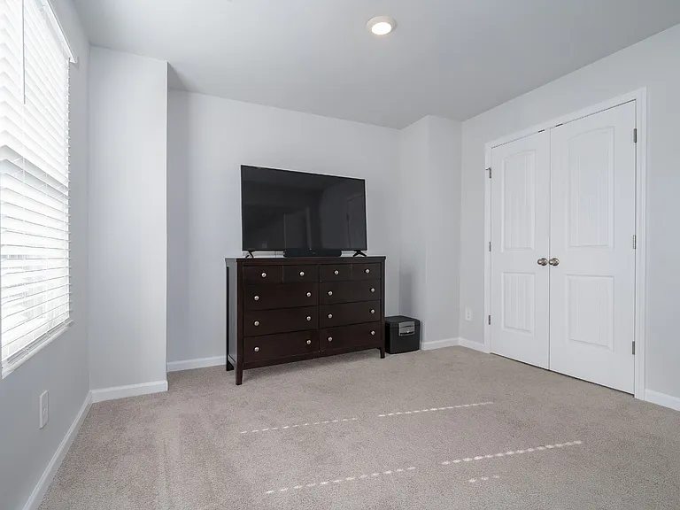 447 Augustine Dr — Photo 17