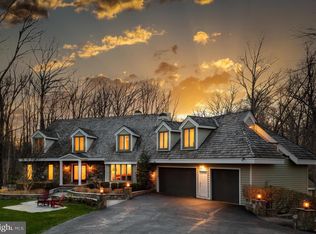 11690 Deerfield Dr, Oakton, VA 22124