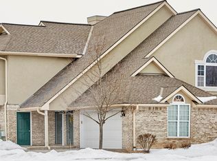 9135 W Elm Ct, Franklin, WI 53132