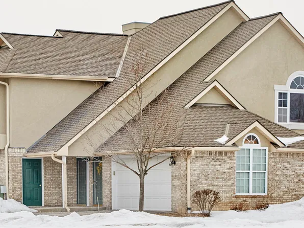 9135 W Elm Ct, Franklin, WI 53132