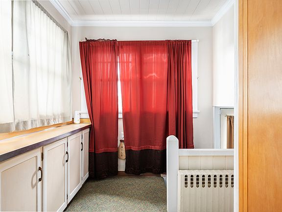 3rd image of 401 W Washington St #2