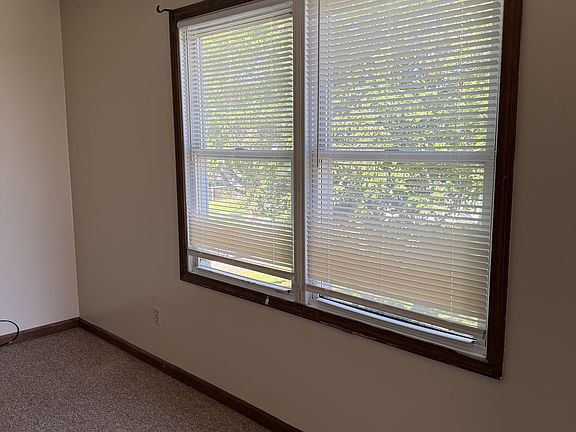 5th image of 273 Keystone Dr #5