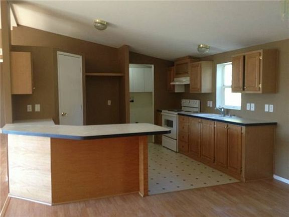 4th image of 1019 SW Melrose Ln