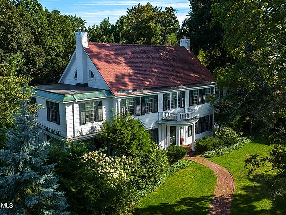 5th image of 21 Marion Avenue