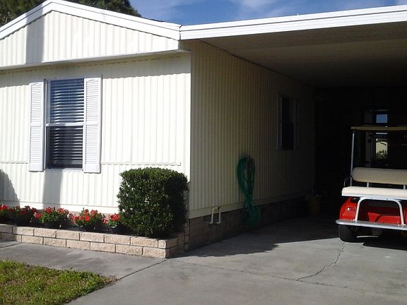 2nd image of 690 Riverview Cir