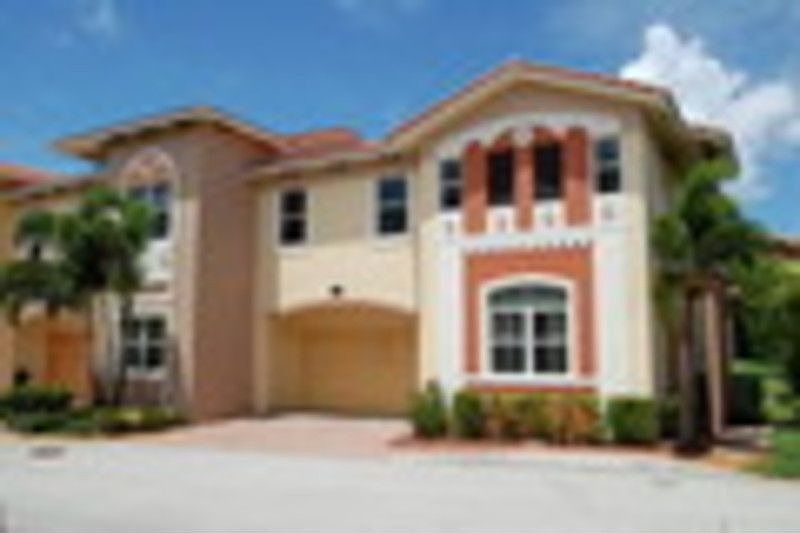 1st image of 1830 Highland Groves Dr