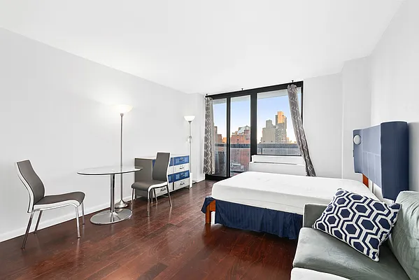 Rented by Compass | media 5