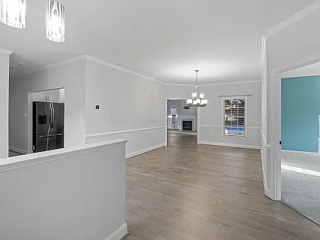 3 bed, 2084 sqft, $3,500 — Photo 2
