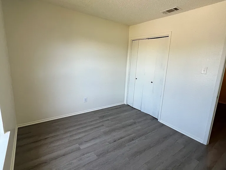 4501 Hunt Cir #B — Photo 11