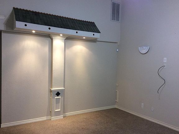 4th image of 303 Trees Dr #2