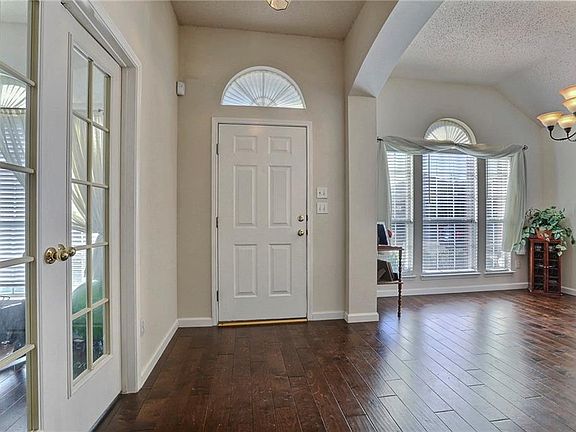 3rd image of 5128 China Berry Dr