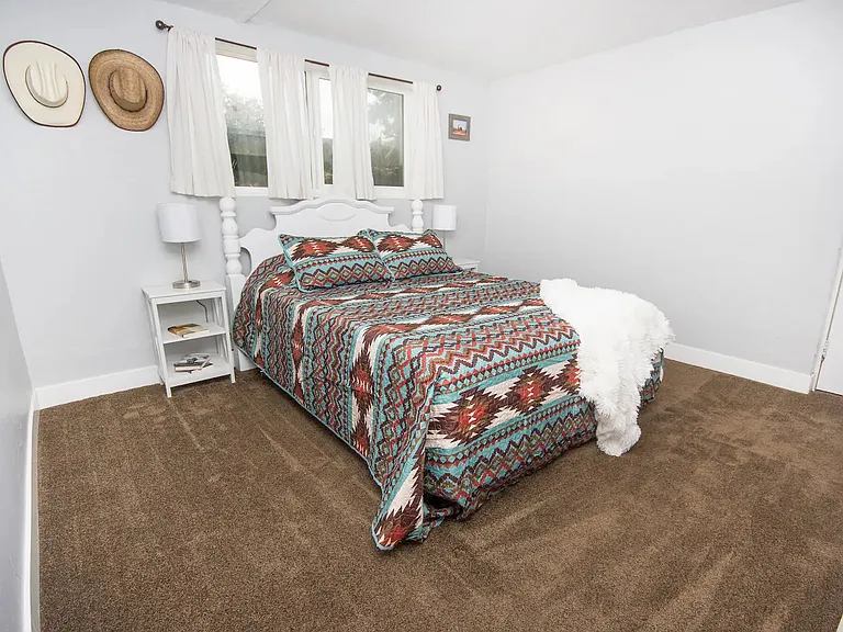 2512 W 200 S — Photo 4