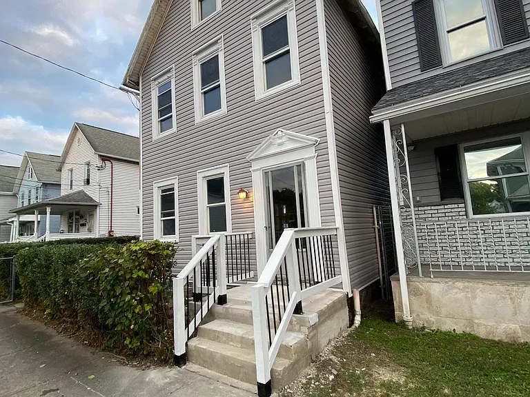 43 Wyoming St — Photo 1