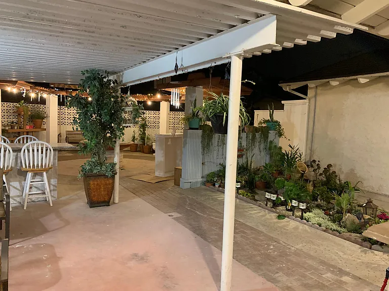 W Teranimar Dr — Photo 14