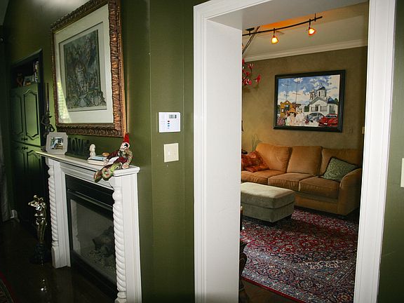 Master BR w/ sitting area