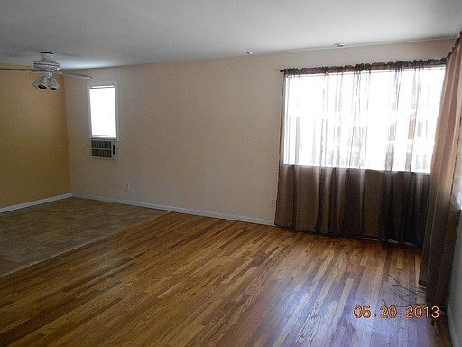3rd image of 2638 Robin Dr