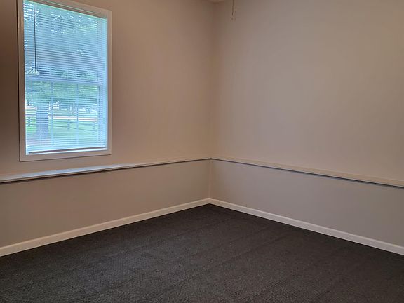 4th image of 2482 N Main St #1