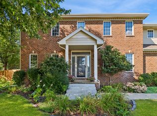 9001 Oakwood Dr, Urbandale, IA 50322