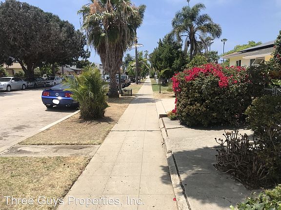 4th image of 4730 Niagara Ave