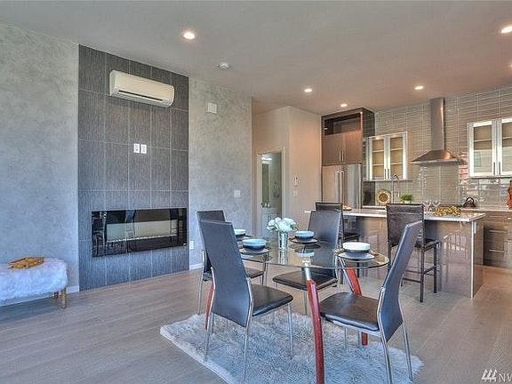 2nd image of 6221 20th Ave NW #1