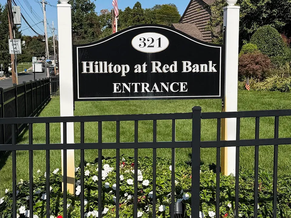 321 Spring St #14
