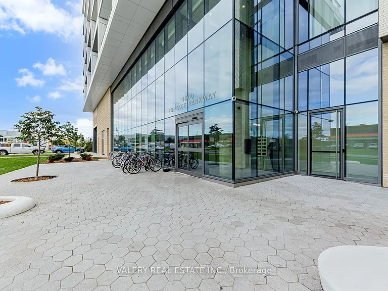 1000 Portage Pkwy #2305 — Photo 2