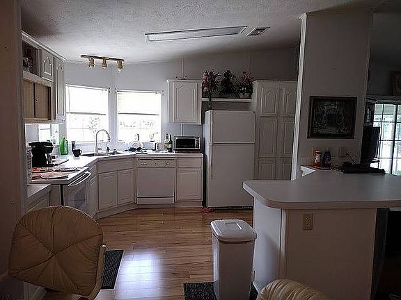 4th image of 1008 Cedar Glen Dr