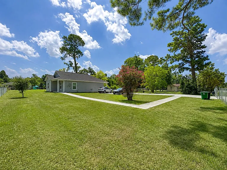 6606 E Crosstimbers St — Photo 1