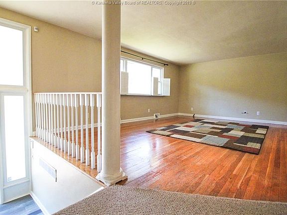 3rd image of 1206 Village Dr