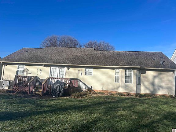 2nd image of 903 Sivley Rd